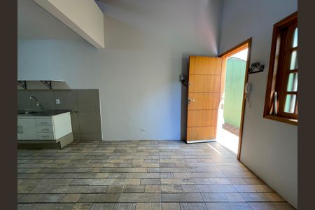 Sala de kitnet/studio para alugar com 1 quarto, 42m² em Jardim Trussardi, São Paulo