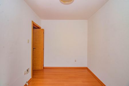 Quarto 2 de apartamento à venda com 2 quartos, 44m² em Jardim Itu, Porto Alegre