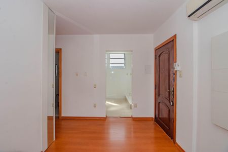 Sala de apartamento à venda com 2 quartos, 44m² em Jardim Itu, Porto Alegre