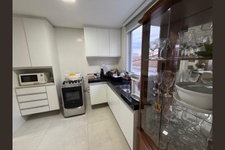Apartamento à venda com 77m², 3 quartos e 2 vagasCozinha