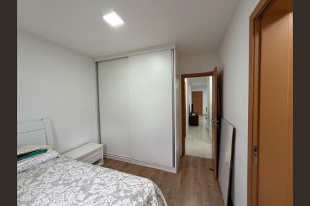 Apartamento à venda com 77m², 3 quartos e 2 vagasQuarto