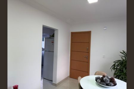Apartamento à venda com 77m², 3 quartos e 2 vagasSala
