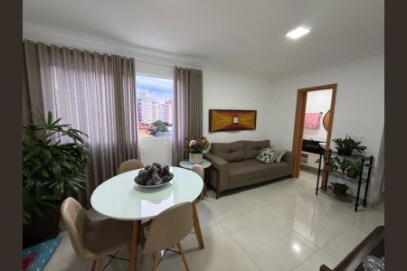 Apartamento à venda com 77m², 3 quartos e 2 vagasSala