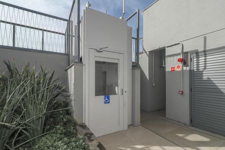 Studio à venda com 25m², 0 quarto e sem vagaÁrea comum - Piscina