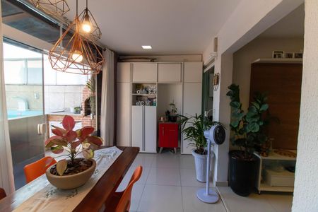 Apartamento à venda com 129m², 3 quartos e 1 vagaSala