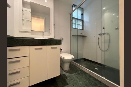 Apartamento à venda com 134m², 3 quartos e 1 vagaSuíte - banheiro