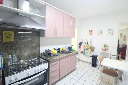 Casa à venda com 126m², 2 quartos e 2 vagasCozinha