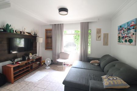 Sala de casa à venda com 2 quartos, 126m² em Campo Grande, São Paulo