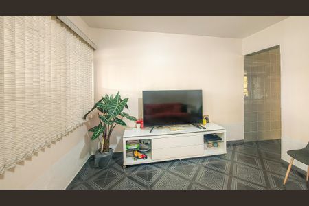 Casa à venda com 160m², 4 quartos e 2 vagasSala