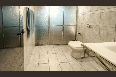 Casa à venda com 160m², 4 quartos e 2 vagasBanheiro da Suíte