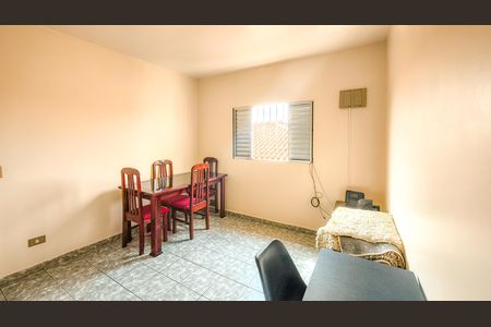 Casa à venda com 160m², 4 quartos e 2 vagasSala de TV