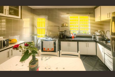 Casa à venda com 160m², 4 quartos e 2 vagasCozinha