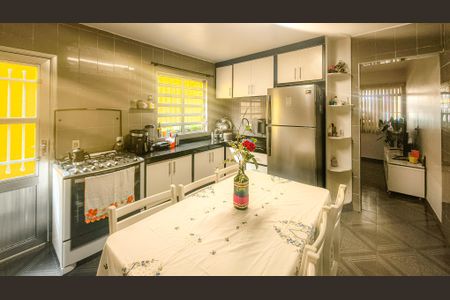 Casa à venda com 160m², 4 quartos e 2 vagasCozinha