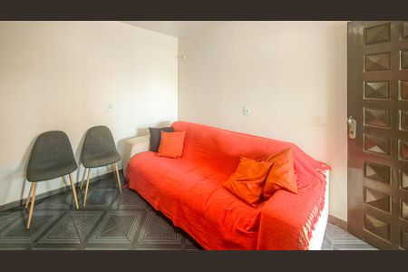 Casa à venda com 160m², 4 quartos e 2 vagasSala