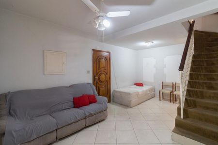 Sala de casa à venda com 3 quartos, 200m² em Rio Pequeno, São Paulo