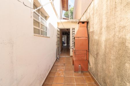 Casa à venda com 200m², 3 quartos e 2 vagas Casa à venda com 200m², 3 quartos e 2 vagasCorredor