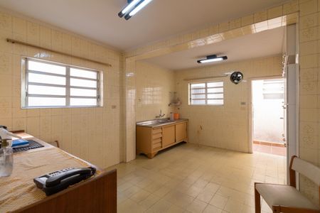 Casa à venda com 200m², 3 quartos e 2 vagas Casa à venda com 200m², 3 quartos e 2 vagasCozinha