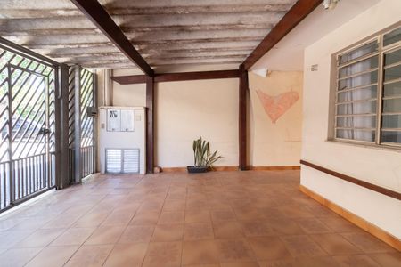 Casa à venda com 200m², 3 quartos e 2 vagas Casa à venda com 200m², 3 quartos e 2 vagasGaragem