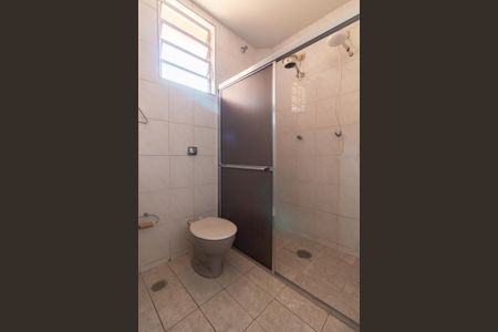 Casa à venda com 200m², 3 quartos e 2 vagas Casa à venda com 200m², 3 quartos e 2 vagasBanheiro