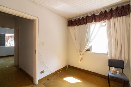 Casa à venda com 200m², 3 quartos e 2 vagas Casa à venda com 200m², 3 quartos e 2 vagasQuarto 2