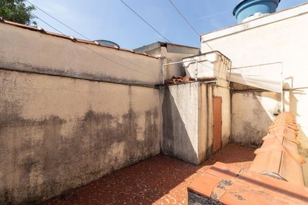 Casa à venda com 200m², 3 quartos e 2 vagas Casa à venda com 200m², 3 quartos e 2 vagasÁrea de Serviço