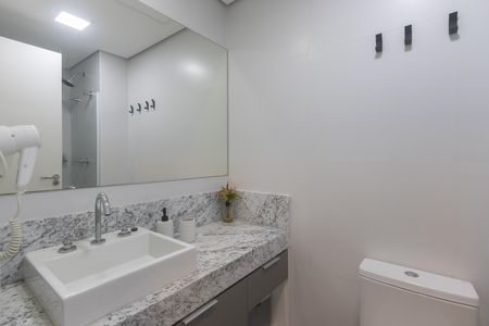 Studio à venda com 31m², 1 quarto e 1 vaga Studio à venda com 31m², 1 quarto e 1 vagaBanheiro
