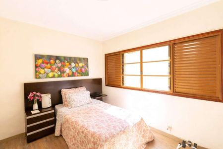 Casa à venda com 3 quartos, 287m² em Prado, Belo Horizonte