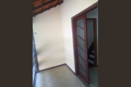 Casa de Condomínio para alugar com 2 quartos, 75m² em Tanque, Rio de Janeiro