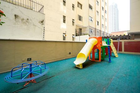 Apartamento para alugar com 74m², 3 quartos e 2 vagas Apartamento para alugar com 74m², 3 quartos e 2 vagasPlayground
