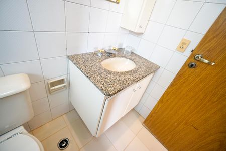 Apartamento para alugar com 74m², 3 quartos e 2 vagas Apartamento para alugar com 74m², 3 quartos e 2 vagasPia
