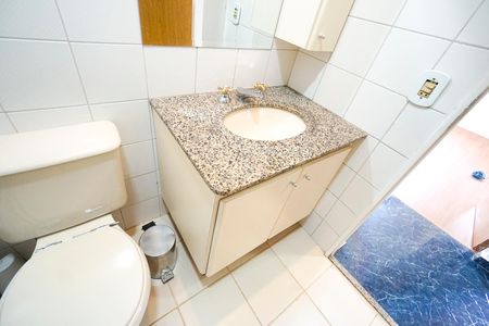 Apartamento para alugar com 74m², 3 quartos e 2 vagas Apartamento para alugar com 74m², 3 quartos e 2 vagasPia