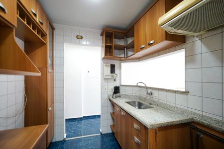 Apartamento para alugar com 74m², 3 quartos e 2 vagas Apartamento para alugar com 74m², 3 quartos e 2 vagasCozinha