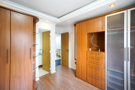 Apartamento para alugar com 74m², 3 quartos e 2 vagas Apartamento para alugar com 74m², 3 quartos e 2 vagasSuíte