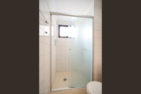 Apartamento para alugar com 74m², 3 quartos e 2 vagas Apartamento para alugar com 74m², 3 quartos e 2 vagasBanheiro da suíte