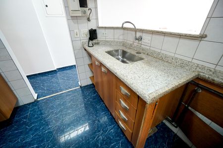 Apartamento para alugar com 74m², 3 quartos e 2 vagas Apartamento para alugar com 74m², 3 quartos e 2 vagasPia