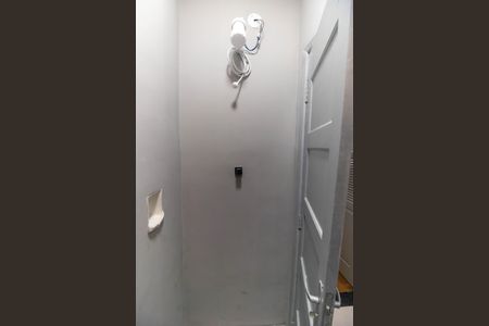 Apartamento para alugar com 74m², 2 quartos e sem vagaBanheiro de serviço