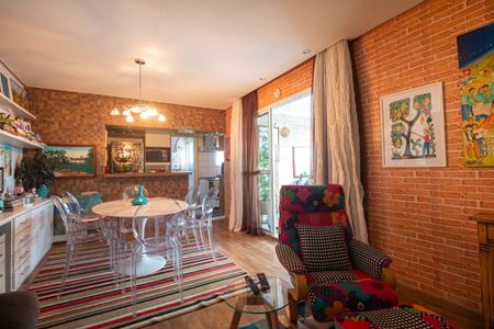 Apartamento à venda com 97m², 2 quartos e 2 vagasSala