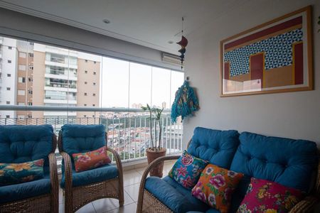 Apartamento à venda com 97m², 2 quartos e 2 vagasVaranda