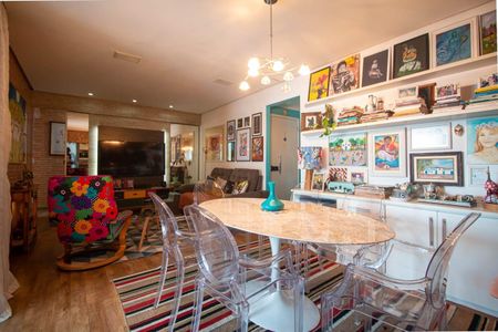 Apartamento à venda com 97m², 2 quartos e 2 vagasSala