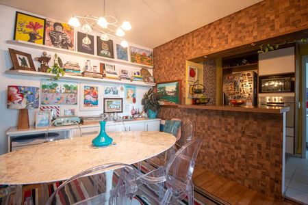 Apartamento à venda com 97m², 2 quartos e 2 vagasCozinha