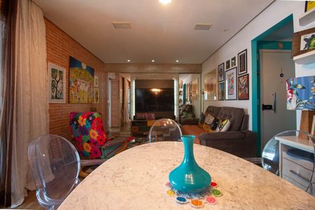 Apartamento à venda com 97m², 2 quartos e 2 vagasSala