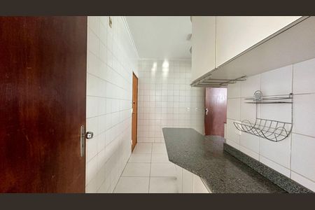 Apartamento à venda com 90m², 3 quartos e 2 vagasCozinha 