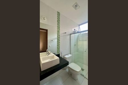 Apartamento à venda com 90m², 3 quartos e 2 vagasBanheiro 