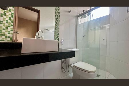 Apartamento à venda com 90m², 3 quartos e 2 vagasBanheiro 