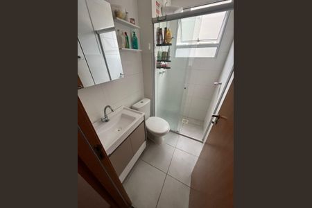 Apartamento à venda com 47m², 2 quartos e 1 vaga Apartamento à venda com 47m², 2 quartos e 1 vagaBanheiro