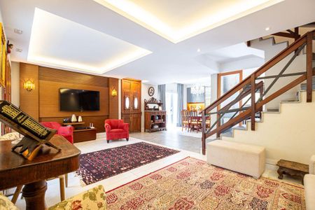 Casa à venda com 3 quartos, 170m² em Badu, Niterói