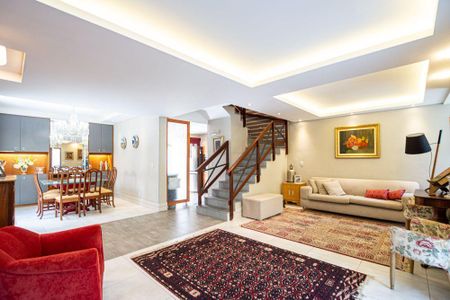 Casa à venda com 3 quartos, 170m² em Badu, Niterói