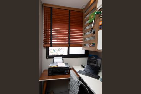 Apartamento à venda com 80m², 2 quartos e 2 vagasÁrea de Serviço/Escritório