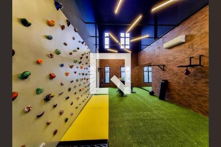 Apartamento à venda com 80m², 2 quartos e 2 vagasAcademia