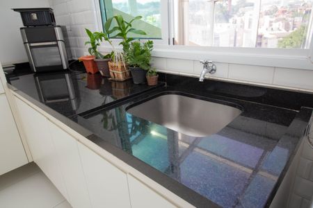 Casa à venda com 230m², 3 quartos e 3 vagasÁrea de Serviço